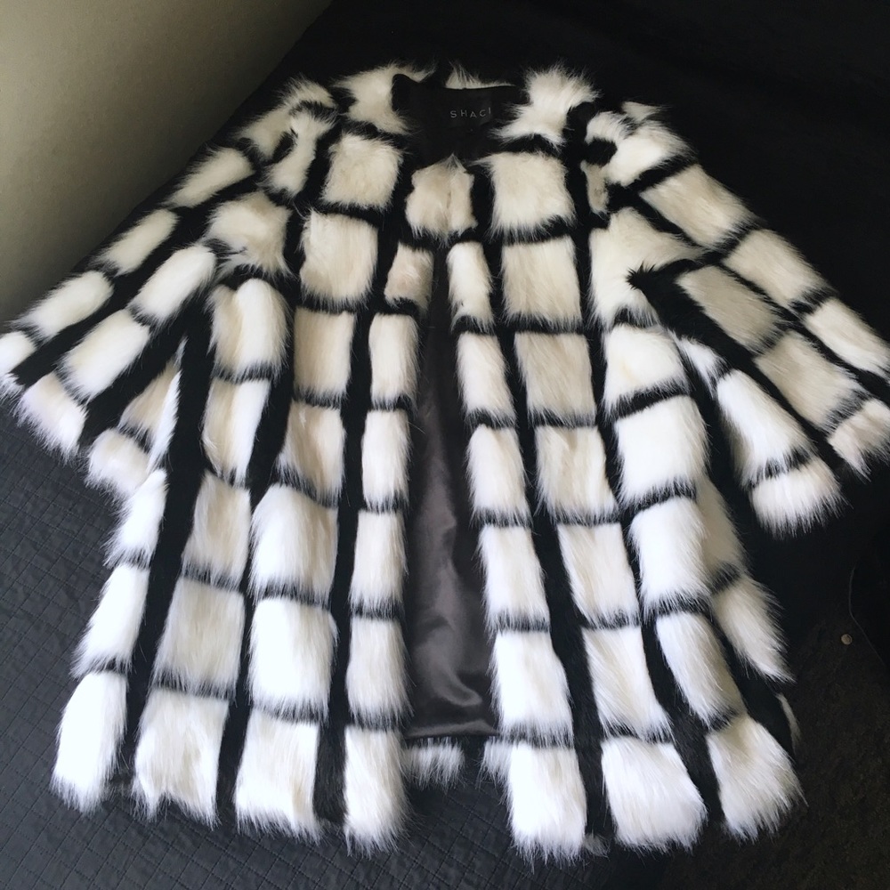 Black and white SHACI faux fur coat